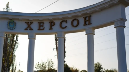 Дрон РФ атакував авто працівника Херсонської міськради
