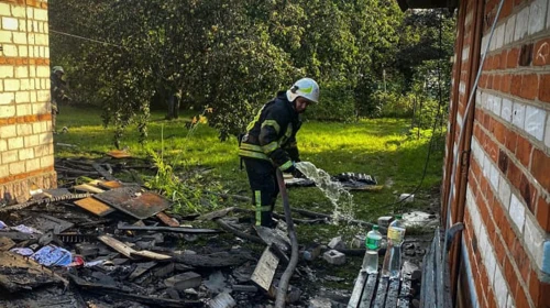 Wreckage of Shahed drones damages 22 houses and injures one person in night attack on Kyiv Oblast