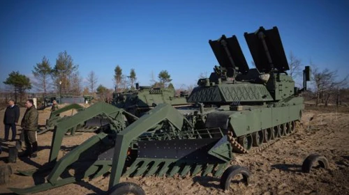 The United States secretly handed over a powerful tank for demining to Ukraine 