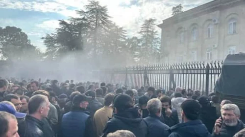 В окупованій грузинській Абхазії спалахнули протести проти нової "угоди" з Росією