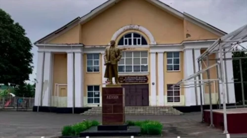 Monument to Lenin demolished in Sudzha, Kursk Oblast – photo