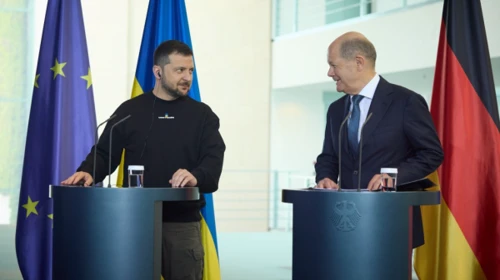 Ukraine's accession to NATO: Zelensky and Scholz sign joint declaration