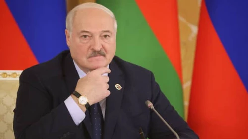 Lukashenko greets Ukrainians on Independence Day, despite deploying troops to border with Ukraine