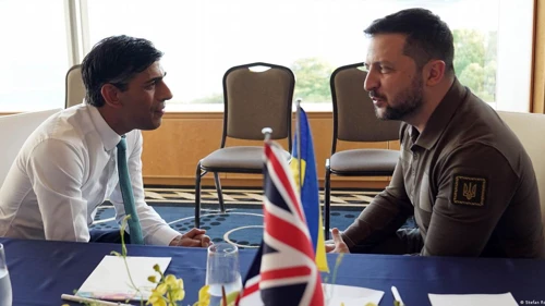 Zelenskyy meets with British and Italian prime ministers before G7