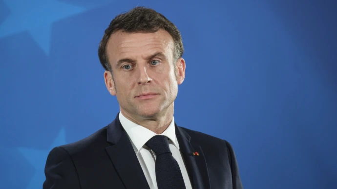 Macron urges his Iranian counterpart not to support Russia's war against Ukraine