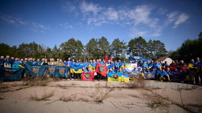 Ще понад 100 воїнів повернули з полону